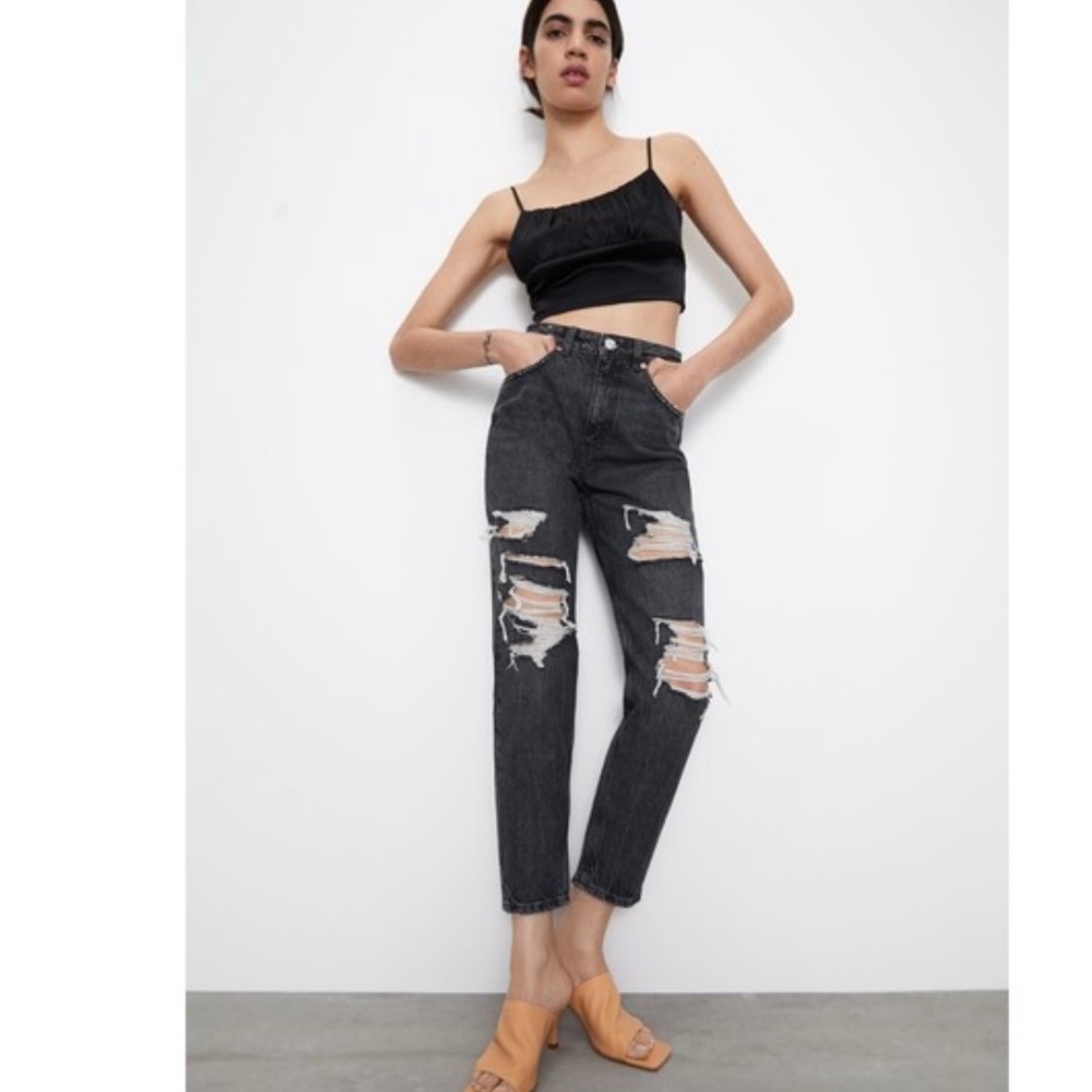 NWT Zara ripped mom fit cropped jean